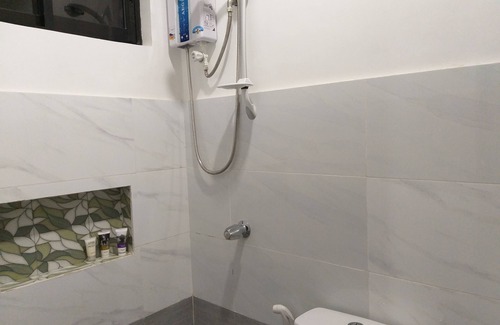 Puerto Princesa City Centre House | Lighthouse Apartment and Guest Inn