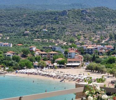 Stoupa Apartment | Lighthouse Apartments