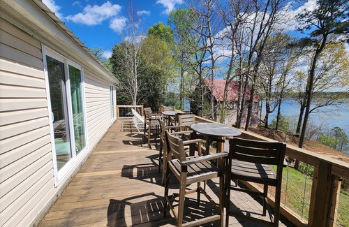 Crane Hill House | Lighthouse View - Lakeside Retreat Smith Lake Alabama