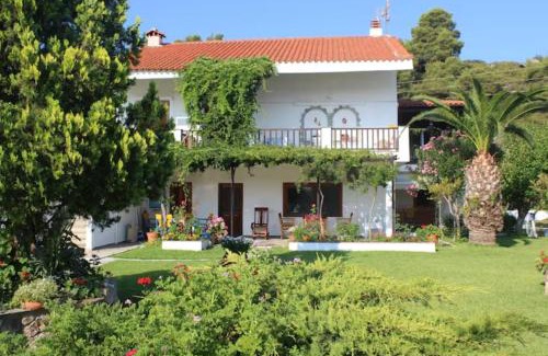Vourvourou Apartment | LILA Apartments