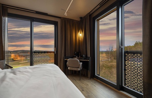 Klofta Hotel | Lily Country Club