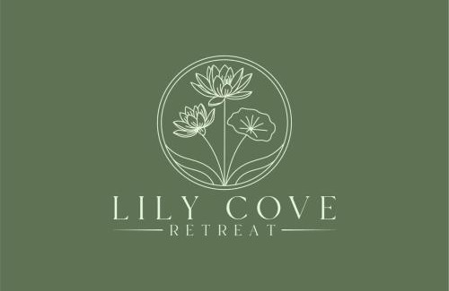 Columbia House | Lily Cove Retreat