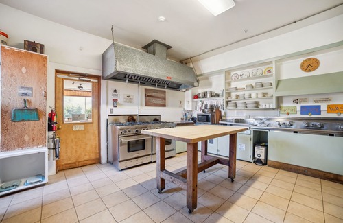 Point Reyes Station Hotel | Limantour Lodge