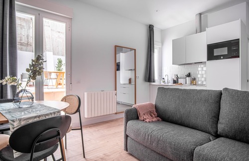 Embajadores Apartment | Limehome Madrid Calle Ave María