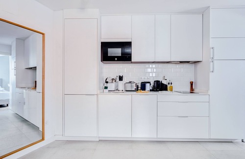 Embajadores Apartment | Limehome Madrid Calle Ave María