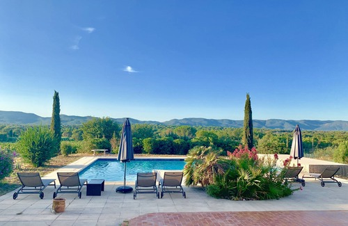 Vidauban House | Limited Time Offer Spacious Villa Stunning Views -Save on Pool & Tennis Paradise