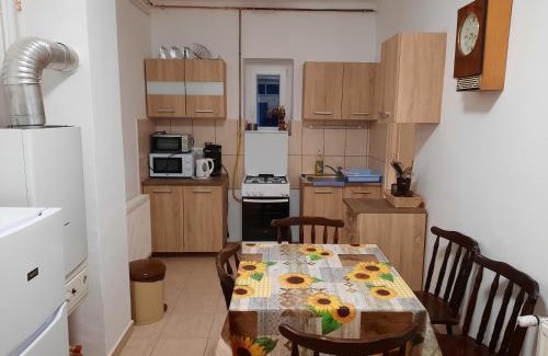 Kovagoors House | Linda Vendégház