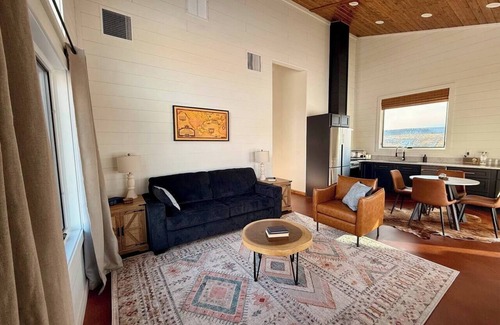 Shell Cabin | Lindbergh Cabin at Ever Sky Ranch