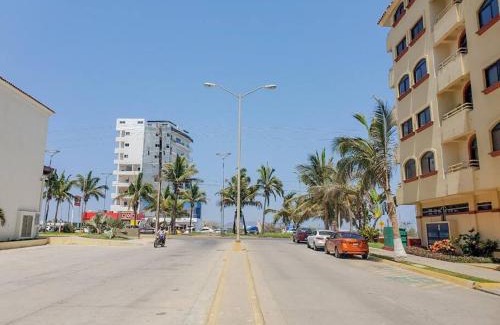 Marina Mazatlan Apartment | Lindo Condo a 1 cuadra de la playa