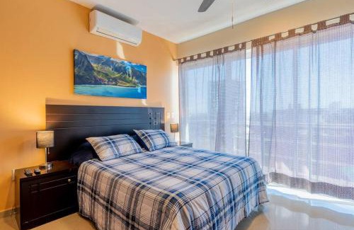 Marina Mazatlan Apartment | Lindo Condo a 1 cuadra de la playa