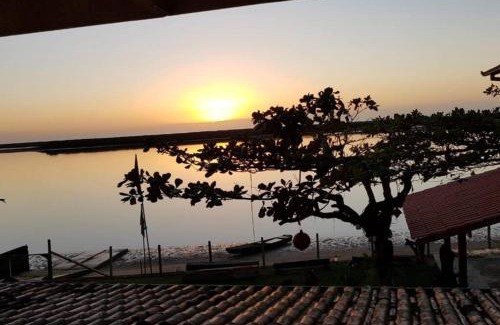 Barra do Itapocu House | LINDO SOBRADO COM 7 QUARTOS NA BARRA DO ITAPOCU