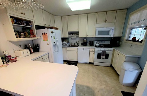 North Shores House | LINENS INCLUDED*! DAILY Activities. EASY WALK TO BEACH/COMMUNITY POOL/TENNIS NORTH SHORES