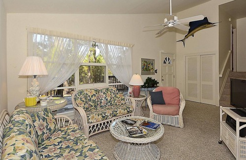 North Shores House | LINENS INCLUDED*! DAILY Activities. EASY WALK TO BEACH/COMMUNITY POOL/TENNIS NORTH SHORES