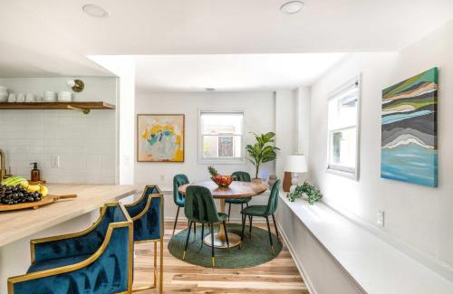 Inman Park Apartment | Lion's Lair
