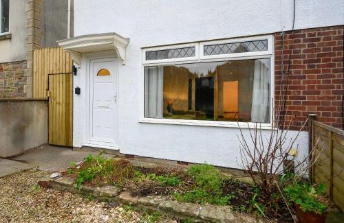 Staple Hill House | LITTLE COTO Fully Equipped South West Home By STAE-Homes