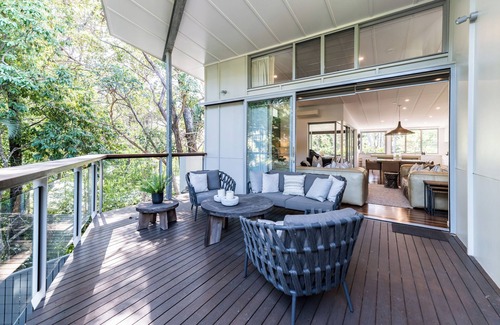 Sunshine Coast House | Little Cove Luxurious Rainforest Family Villa
