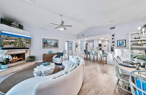 Juno Beach House | Little Key West, Private Beach Entry 1 Minute Walk
