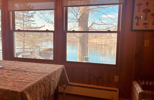 Burton House | Little Loch (2-Bedroom Home) by RedAwning