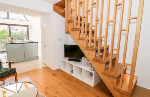Malvern House | Little Mornington