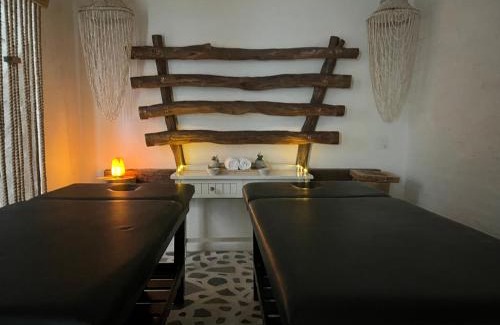 Bedfordview Bed & Breakfast | Little Mykonos