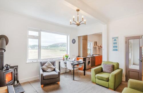 Llandudno Apartment | Little Orme View