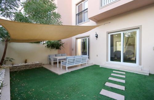 Dubai Villa | Livbnb- Classy 3BR plus Maid's Villa with Private Patio