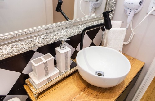 Zona Leste House | Live House Boutique, your themed hotel in SP with the charm and comfort of home.