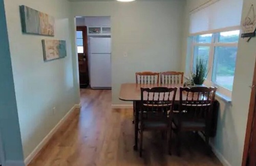 Kettering House | Lively 2 BR w/AC Near Hospitals And Fraze Pavilion