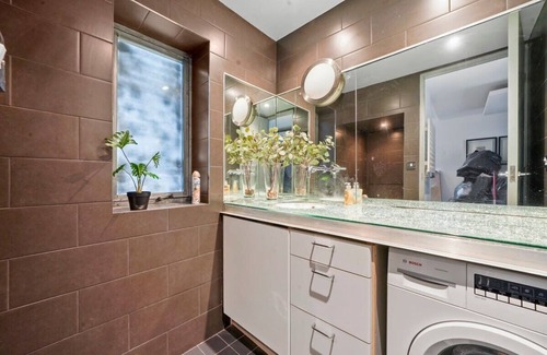 Cantelowes Apartment | Livestay Camden Mews House /Private Roof Terrace