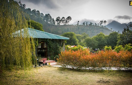 Kaul RV Rental | LivingStone Camping Site Luxury tent Uttrakhand