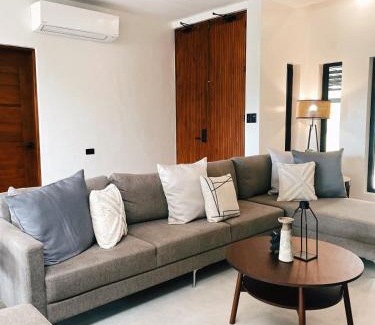 Bacnotan Villa | Llazara Villas