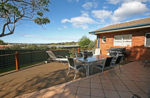 Bermagui House | Llorene - 140 Murrah Street- Great for families , fishing groups, pet friendly