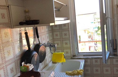 Loano House | LOANO apartment with parking Sea and mountain view. 700 meters from the sea