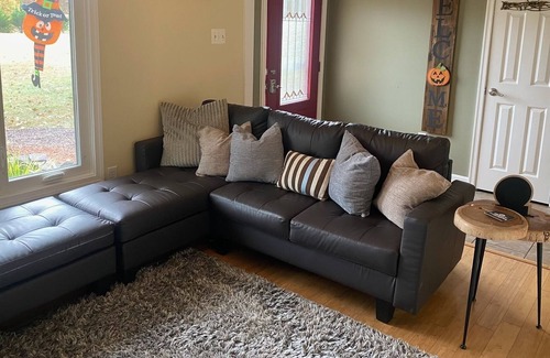 Rochelle Cottage | Location! Location! 29 & 231 - stop scrolling for our 5 star clean