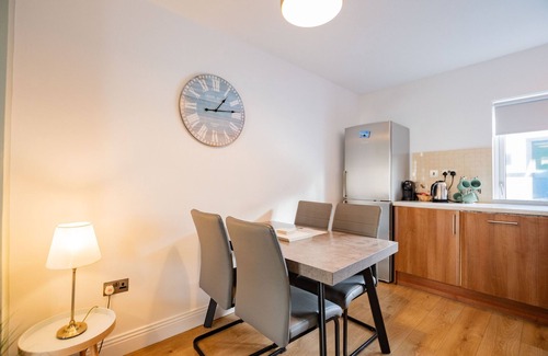 Galway Apartment | Location! Minutes to the Latin Quarter, Spanish Arch, and Shop Street