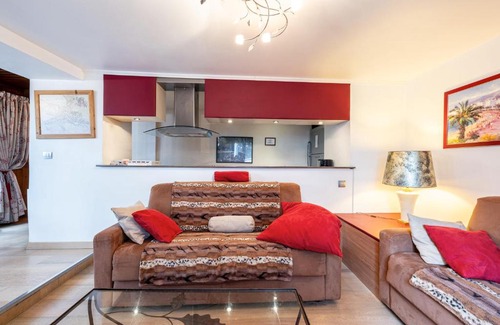 Annecy Old Town Apartment | Lodges Du Canal St Dominique Annecy