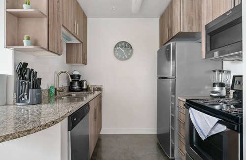Midtown Apartment | Lodgeur | Picture-perfect studio loft | Midtown