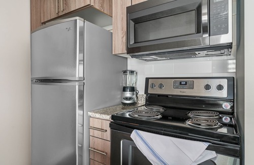 Midtown Apartment | Lodgeur | Picture-perfect studio loft | Midtown