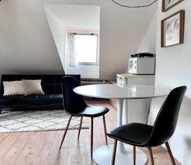 Liben Apartment | Loft apartment close to metro Palmovka