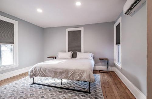 Parkside Apartment | Lofty Ambition - Stunning West End Rooftop Retreat