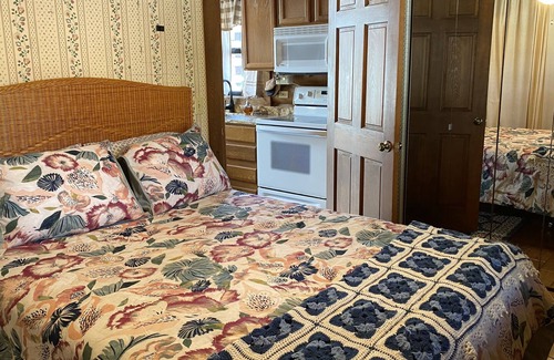 Okeechobee Cabin | Log Cabin on the Lake