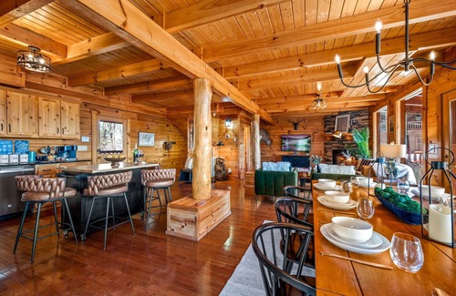 Sevierville Cabin | Log Cabin with Stunning Views!Hot Tub!Sauna!Games!BBQ!Patio Fireplace!Pets ok!