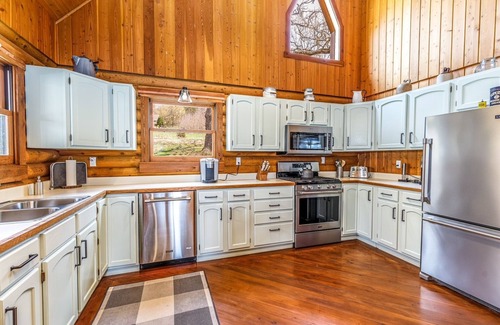 The Galena Territory Boat Rental | Log Home/Ht Tub/Game Rm/Firepit