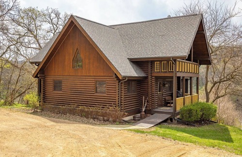The Galena Territory Boat Rental | Log Home/Ht Tub/Game Rm/Firepit
