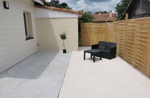 Lesperon Apartment | Logement Pour 4 Personnes Avec Mezzanine à la Campagne