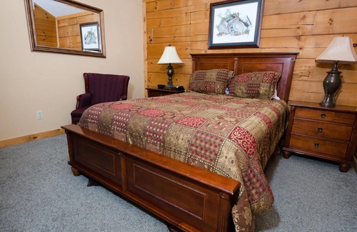 Snowshoe Hotel | Loggers Run