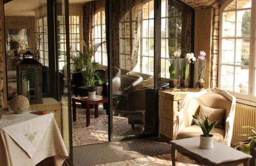 Apt Hotel | Logis Hôtel Le Manoir - Luberon