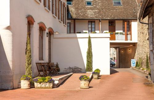 Beaune Hotel | Logis Hotel de La Cloche