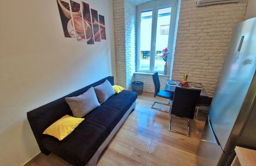 Rijeka Apartment | Lola's Place