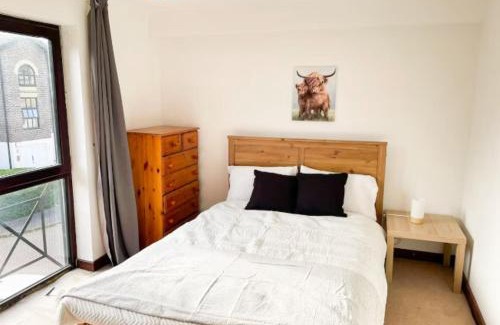 Canning Town North Apartment | London flat in Canning Town